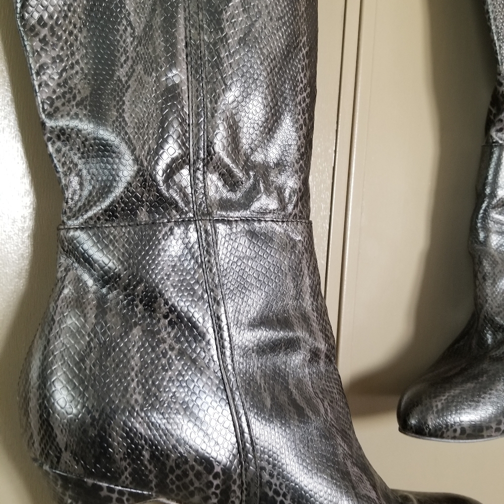 Is It Python Sleekly Snake Boots - image 2